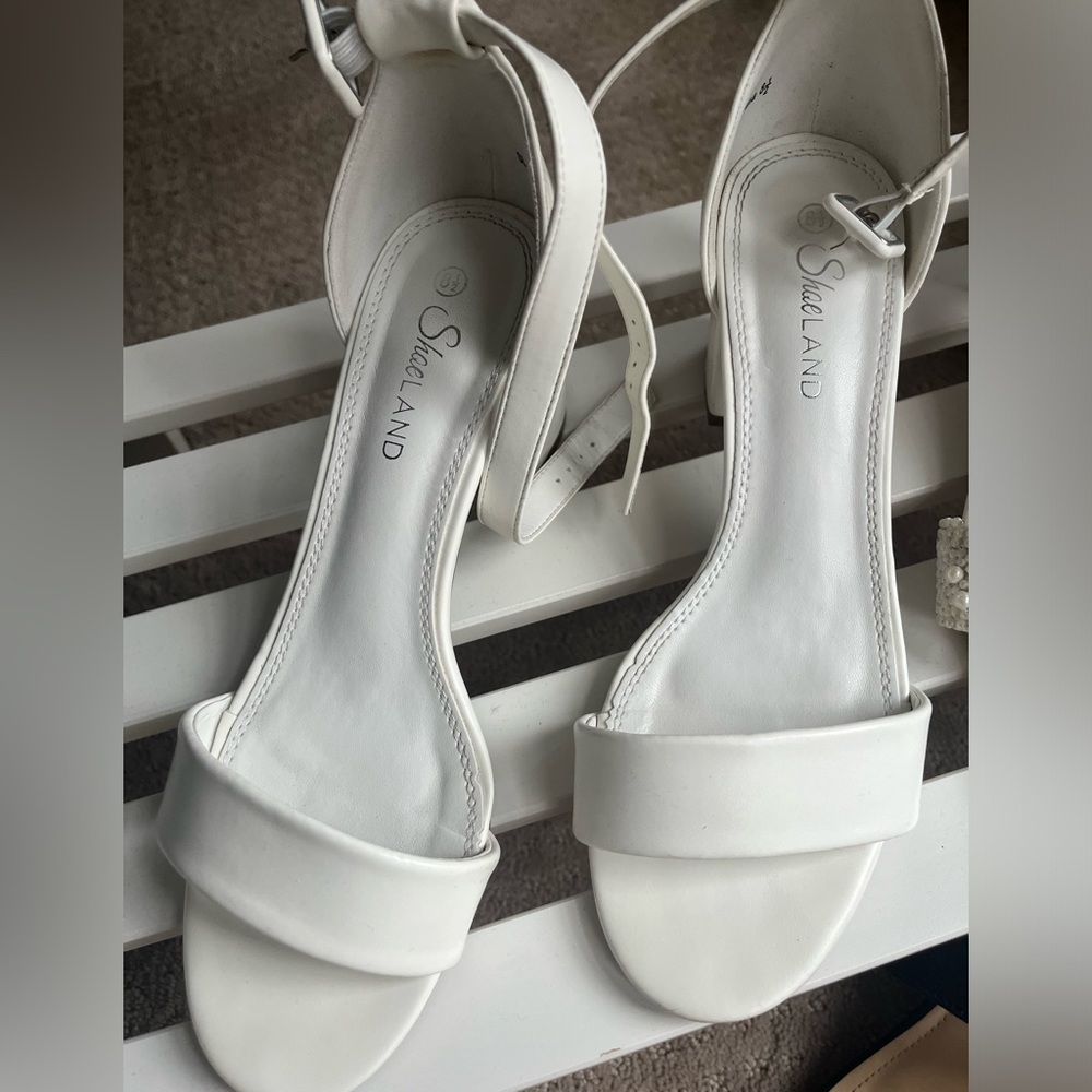 Women’s size 9 high heels